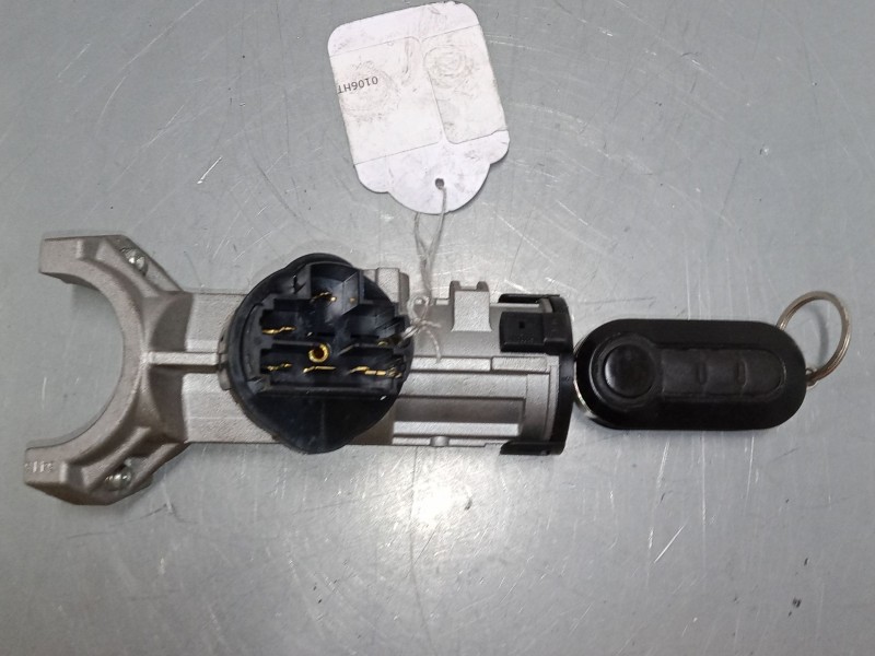 Recambio de clausor para peugeot box bus17 l4h2 160 box bus17 l4h2 160 referencia OEM IAM 010990015  