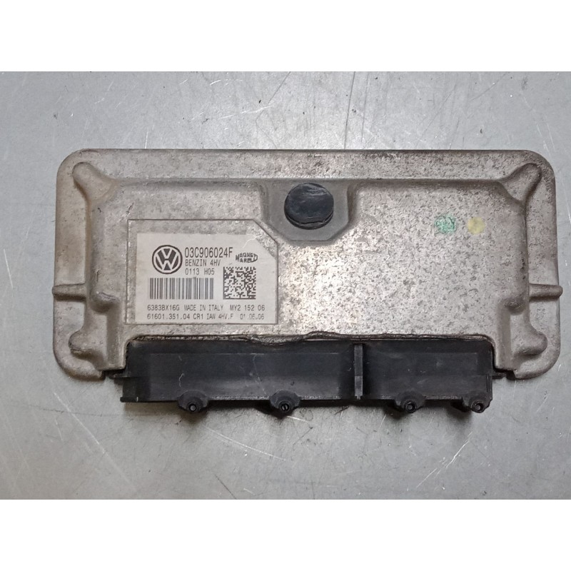 Recambio de centralita motor uce para volkswagen polo iv (9n_, 9a_) 1.4 16v referencia OEM IAM 03C906024F  