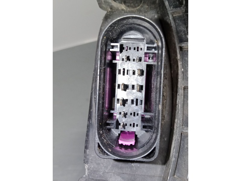 Recambio de faro derecho para ford mondeo iv (ba7) 1.8 tdci referencia OEM IAM   