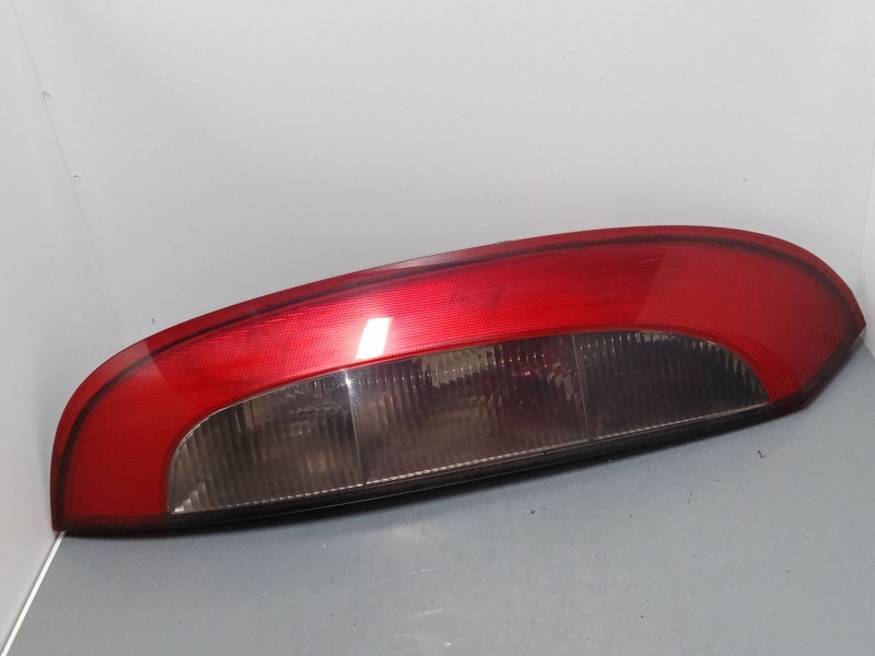 Recambio de piloto trasero izquierdo para opel corsa c (x01) 1.4 (f08, f68) referencia OEM IAM    Recambio de piloto trasero izquierdo para opel corsa c (x01) 1.4 (f08, f68) referencia OEM IAM