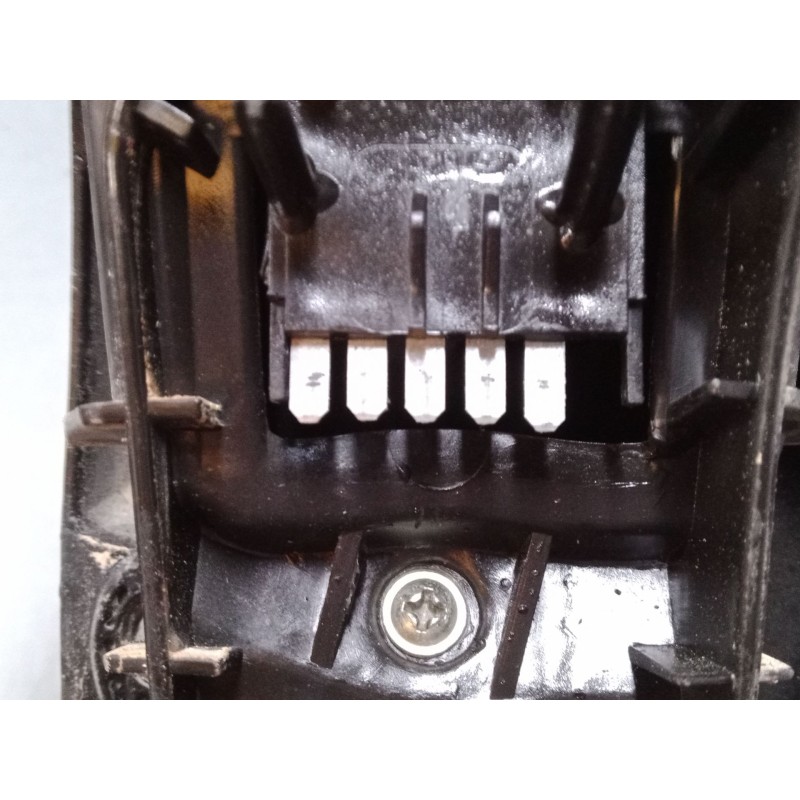 Recambio de piloto trasero izquierdo para opel corsa c (x01) 1.4 (f08, f68) referencia OEM IAM    Recambio de piloto trasero izquierdo para opel corsa c (x01) 1.4 (f08, f68) referencia OEM IAM