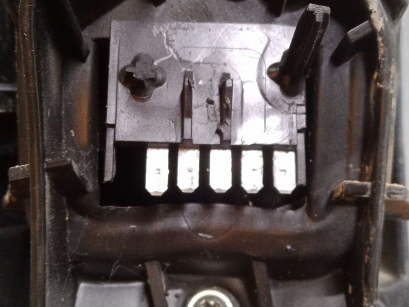 Recambio de piloto trasero derecho para opel corsa c (x01) 1.4 (f08, f68) referencia OEM IAM    Recambio de piloto trasero derecho para opel corsa c (x01) 1.4 (f08, f68) referencia OEM IAM