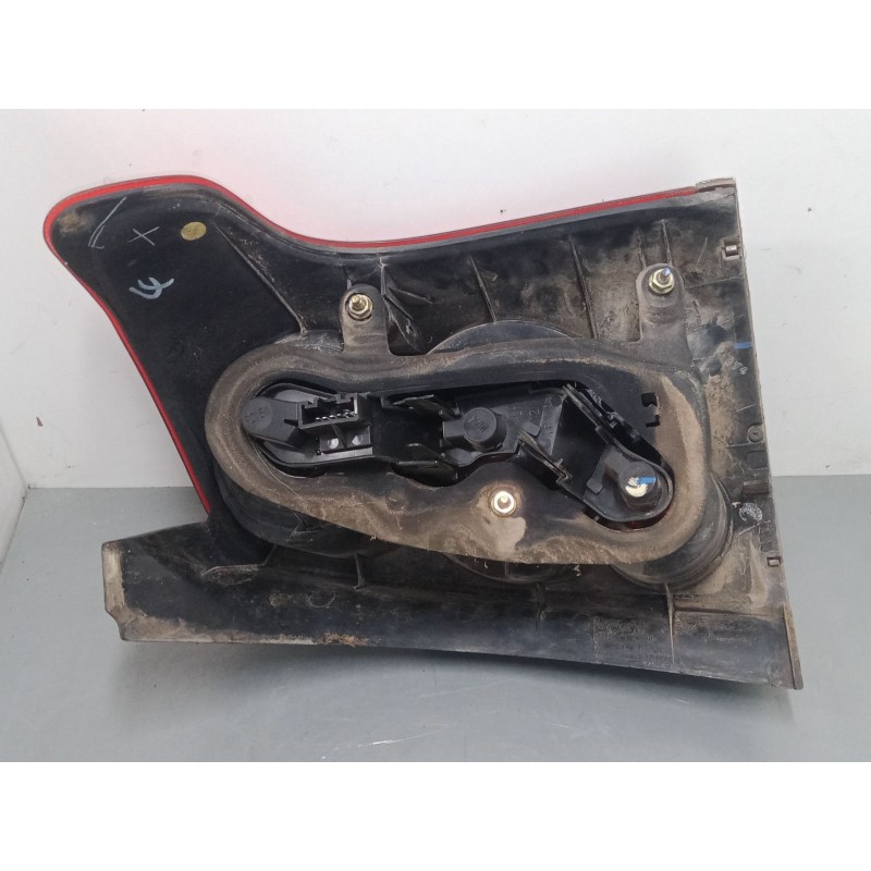 Recambio de piloto trasero izquierdo para toyota avensis station wagon (_t25_) 2.0 d-4d (cdt250_) referencia OEM IAM   