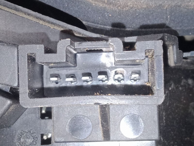 Recambio de piloto trasero izquierdo para toyota avensis station wagon (_t25_) 2.0 d-4d (cdt250_) referencia OEM IAM   