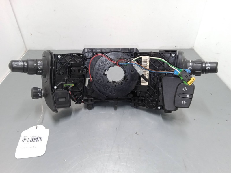 Recambio de mando luces para renault scénic ii (jm0/1_) 2.0 (jm05, jm0u, jm1n, jm1u, jm2v) referencia OEM IAM 8200127728  