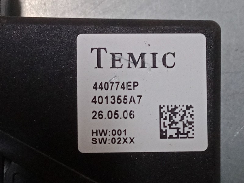 Recambio de motor elevaluna delantero derecho para volkswagen polo iv (9n_, 9a_) 1.4 16v referencia OEM IAM 6Y2959801  
