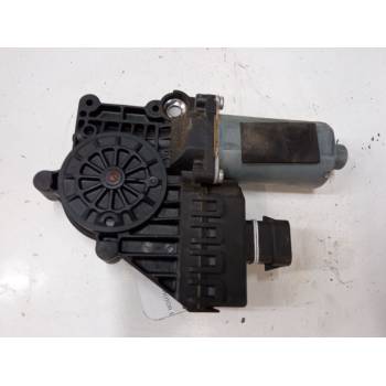 MOTOR ELEVALUNA DELANTERO IZQUIERDO 