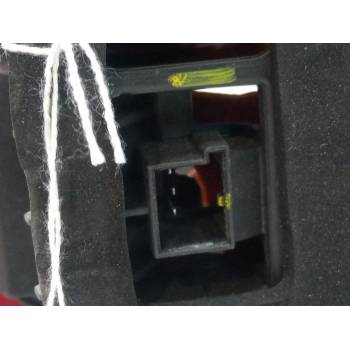 PILOTO TRASERO DERECHO 