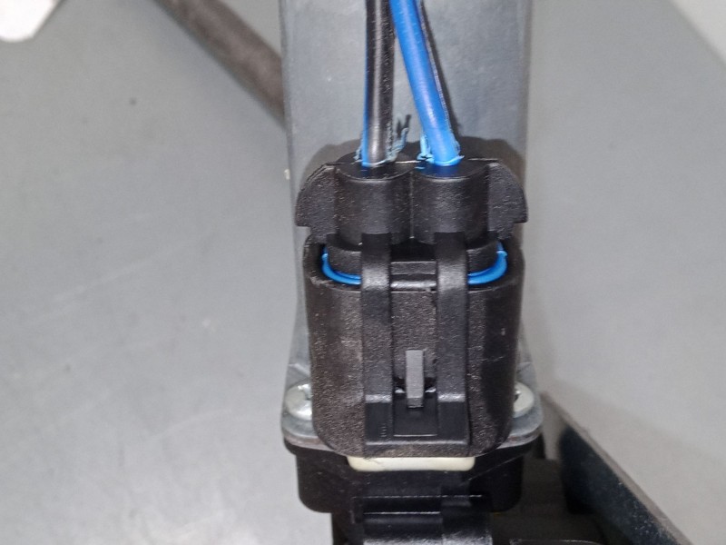 Recambio de elevalunas electrico delantero izquierdo para ford tourneo connect 1.8 tdci referencia OEM IAM D393800  454500008 Recambio de elevalunas electrico delantero izquierdo para ford tourneo connect 1.8 tdci referencia OEM IAM D393800  454500008