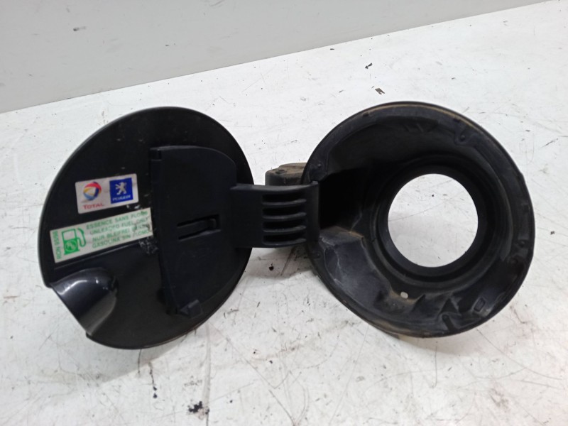Recambio de tapa exterior combustible para peugeot 207/207+ (wa_, wc_) 1.4 16v referencia OEM IAM   