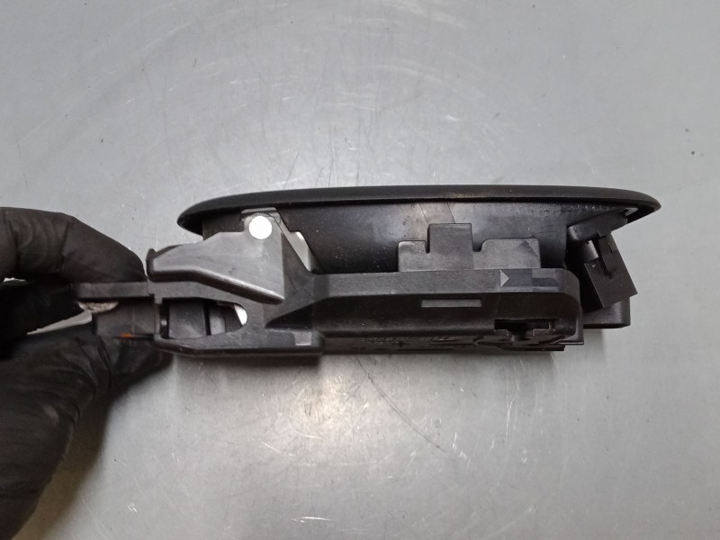 Recambio de maneta interior puerta delantera derecha para ford mondeo iv (ba7) 1.8 tdci referencia OEM IAM 6M21U22600  7S71A2260