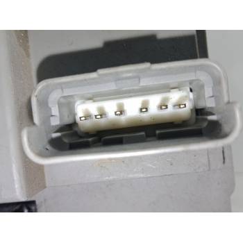 CERRADURA PUERTA DELANTERA DERECHA 