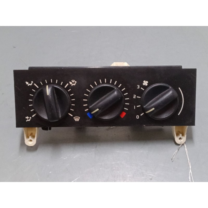 Recambio de mando calefaccion / a/a para renault master ii caja/chasis (ed/hd/ud) 2.5 dci 120 referencia OEM IAM 133761F  101052