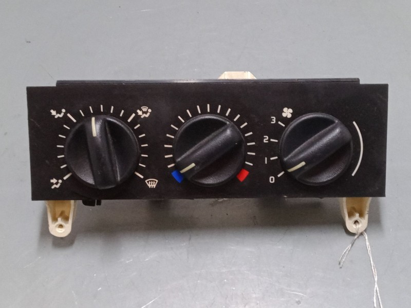 Recambio de mando calefaccion / a/a para renault master ii caja/chasis (ed/hd/ud) 2.5 dci 120 referencia OEM IAM 133761F  101052