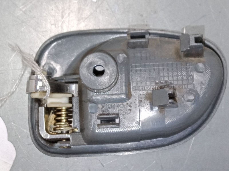 Recambio de maneta interior puerta delantera derecha para hyundai atos (mx) 1.0 i referencia OEM IAM   