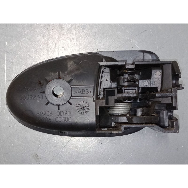 Recambio de maneta interior puerta delantera derecha para toyota yaris (_p9_) 1.4 d-4d (nlp90_) referencia OEM IAM    Recambio de maneta interior puerta delantera derecha para toyota yaris (_p9_) 1.4 d-4d (nlp90_) referencia OEM IAM