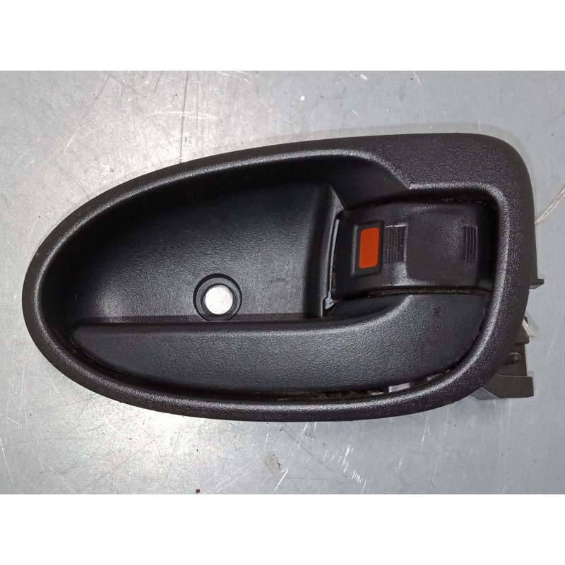 Recambio de maneta interior puerta delantera izquierda para toyota yaris (_p9_) 1.4 d-4d (nlp90_) referencia OEM IAM   