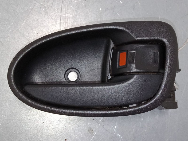 Recambio de maneta interior puerta delantera izquierda para toyota yaris (_p9_) 1.4 d-4d (nlp90_) referencia OEM IAM    Recambio de maneta interior puerta delantera izquierda para toyota yaris (_p9_) 1.4 d-4d (nlp90_) referencia OEM IAM