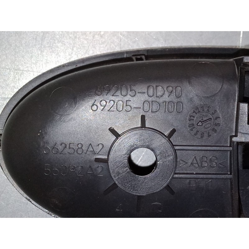 Recambio de maneta interior puerta delantera izquierda para toyota yaris (_p9_) 1.4 d-4d (nlp90_) referencia OEM IAM    Recambio de maneta interior puerta delantera izquierda para toyota yaris (_p9_) 1.4 d-4d (nlp90_) referencia OEM IAM