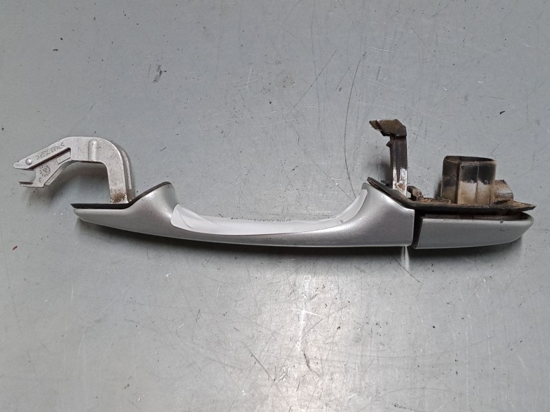 Recambio de maneta exterior puerta trasera izquierda para volvo v50 (545) 2.4 referencia OEM IAM   