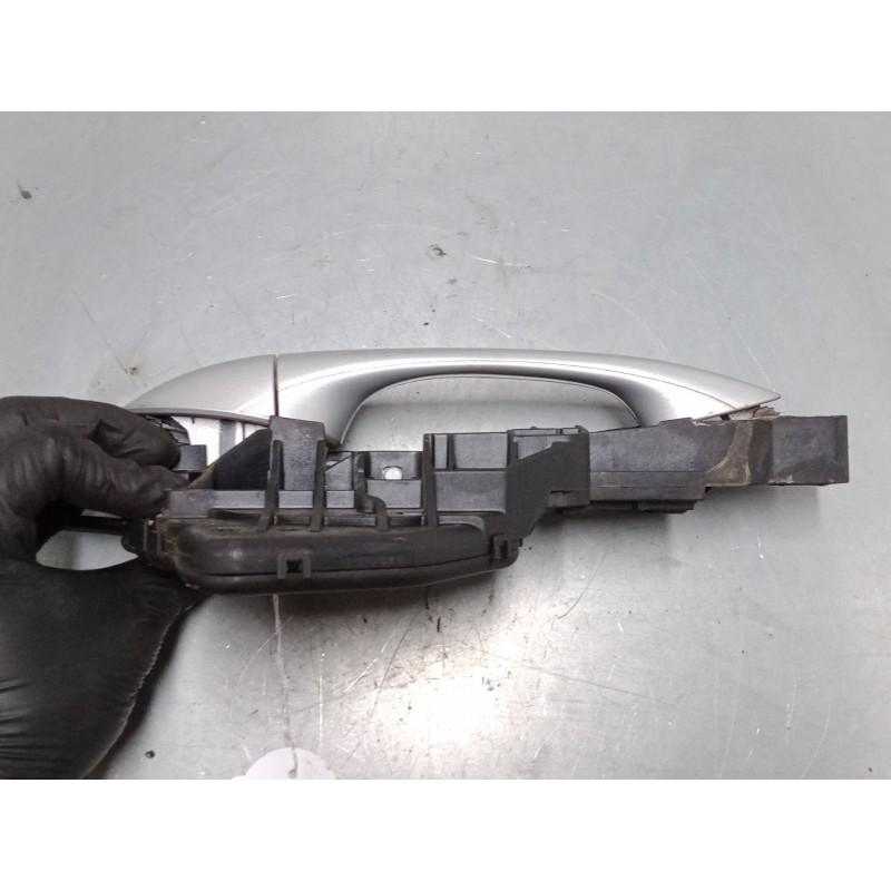 Recambio de maneta exterior puerta trasera derecha para mercedes-benz clase a (w169) a 180 cdi (169.007, 169.307) referencia OEM Recambio de maneta exterior puerta trasera derecha para mercedes-benz clase a (w169) a 180 cdi (169.007, 169.307) referencia OEM