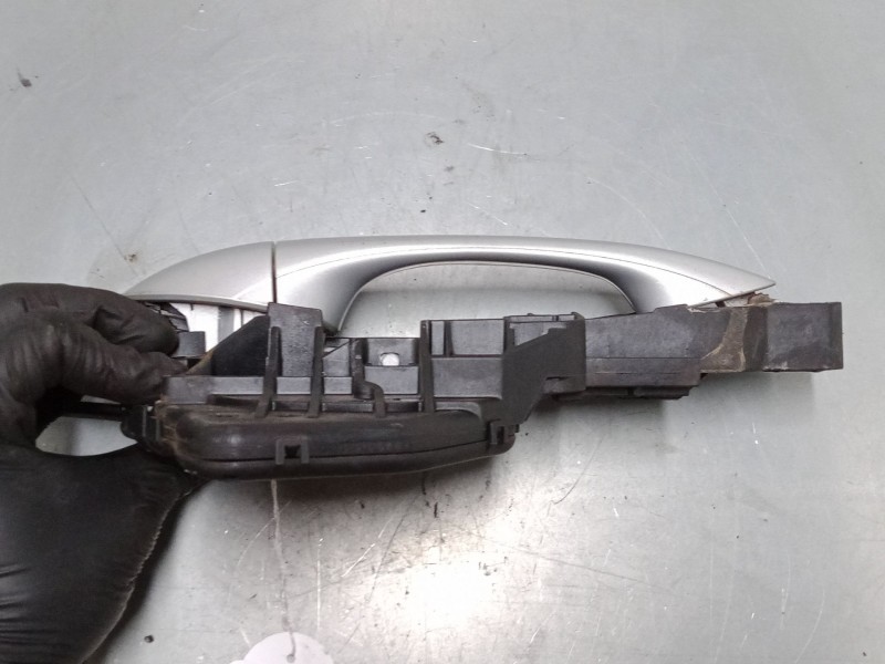 Recambio de maneta exterior puerta trasera derecha para mercedes-benz clase a (w169) a 180 cdi (169.007, 169.307) referencia OEM Recambio de maneta exterior puerta trasera derecha para mercedes-benz clase a (w169) a 180 cdi (169.007, 169.307) referencia OEM