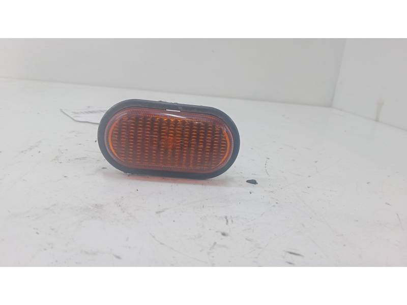 INTERMITENTE DELANTERO IZQUIERDO 