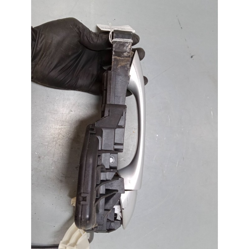 Recambio de maneta exterior puerta trasera izquierda para mercedes-benz clase a (w169) a 180 cdi (169.007, 169.307) referencia O Recambio de maneta exterior puerta trasera izquierda para mercedes-benz clase a (w169) a 180 cdi (169.007, 169.307) referencia O