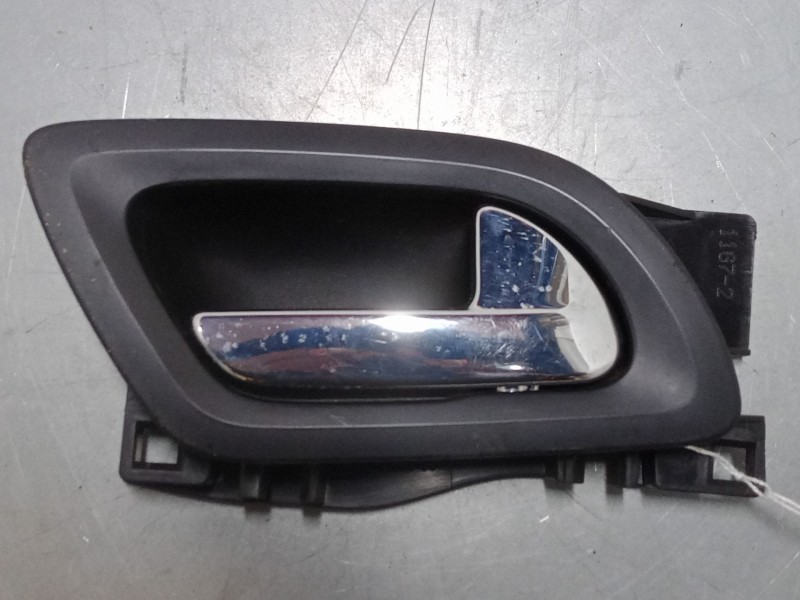 Recambio de maneta interior puerta delantera derecha para peugeot 308 i (4a_, 4c_) 1.6 16v referencia OEM IAM    Recambio de maneta interior puerta delantera derecha para peugeot 308 i (4a_, 4c_) 1.6 16v referencia OEM IAM