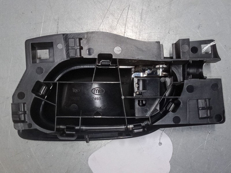 Recambio de maneta interior puerta delantera derecha para peugeot 308 i (4a_, 4c_) 1.6 16v referencia OEM IAM    Recambio de maneta interior puerta delantera derecha para peugeot 308 i (4a_, 4c_) 1.6 16v referencia OEM IAM