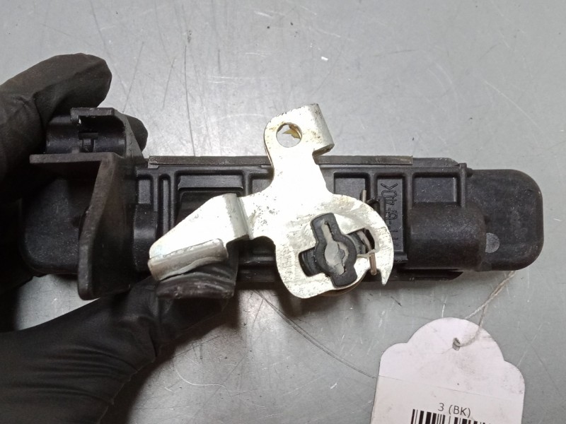 Recambio de maneta exterior porton para mazda 3 (bk) 1.6 di turbo referencia OEM IAM    Recambio de maneta exterior porton para mazda 3 (bk) 1.6 di turbo referencia OEM IAM