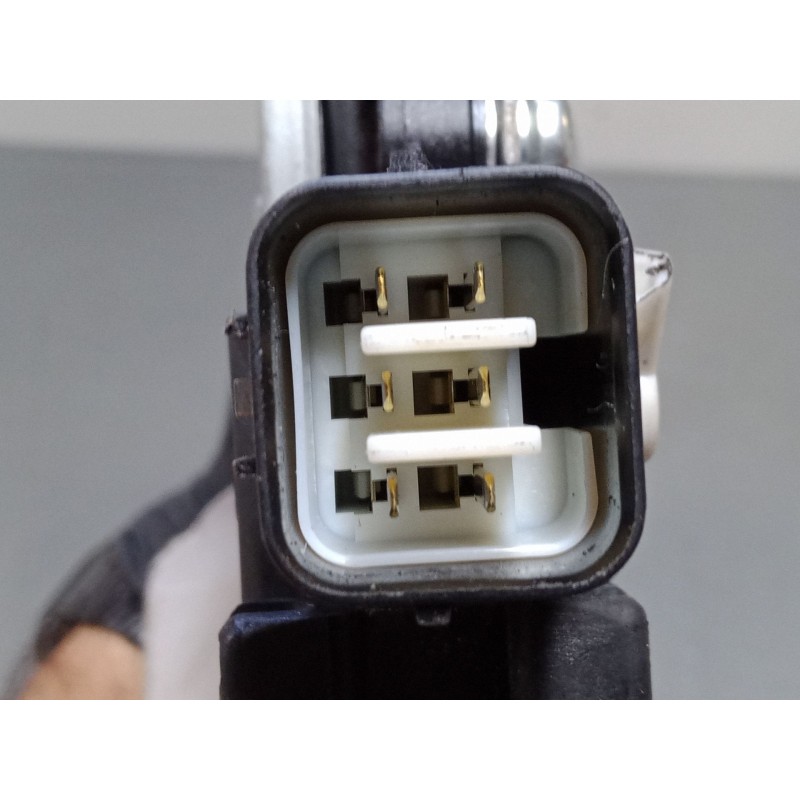 Recambio de elevalunas electrico delantero derecho para mitsubishi lancer viii (cy_a, cz_a) 1.5 referencia OEM IAM   