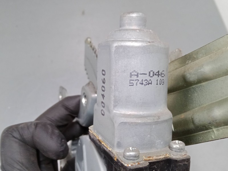 Recambio de elevalunas electrico trasero derecho para mitsubishi lancer viii (cy_a, cz_a) 1.5 referencia OEM IAM   