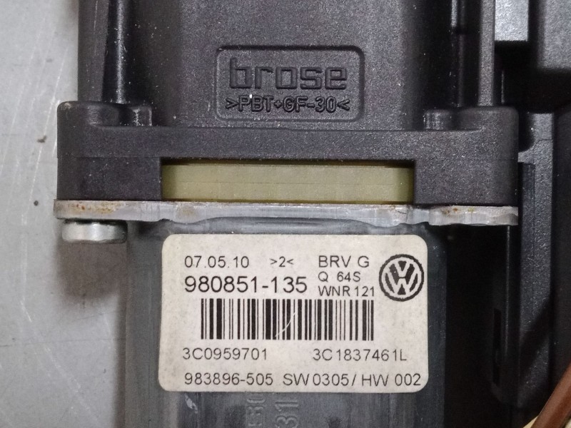 Recambio de elevalunas electrico delantero izquierdo para volkswagen passat b6 variant (3c5) 2.0 tdi referencia OEM IAM    Recambio de elevalunas electrico delantero izquierdo para volkswagen passat b6 variant (3c5) 2.0 tdi referencia OEM IAM