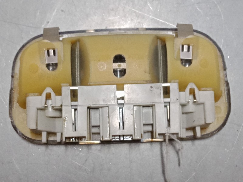 Recambio de luz interior delantera para peugeot 307 (3a/c) 2.0 hdi 90 referencia OEM IAM    Recambio de luz interior delantera para peugeot 307 (3a/c) 2.0 hdi 90 referencia OEM IAM