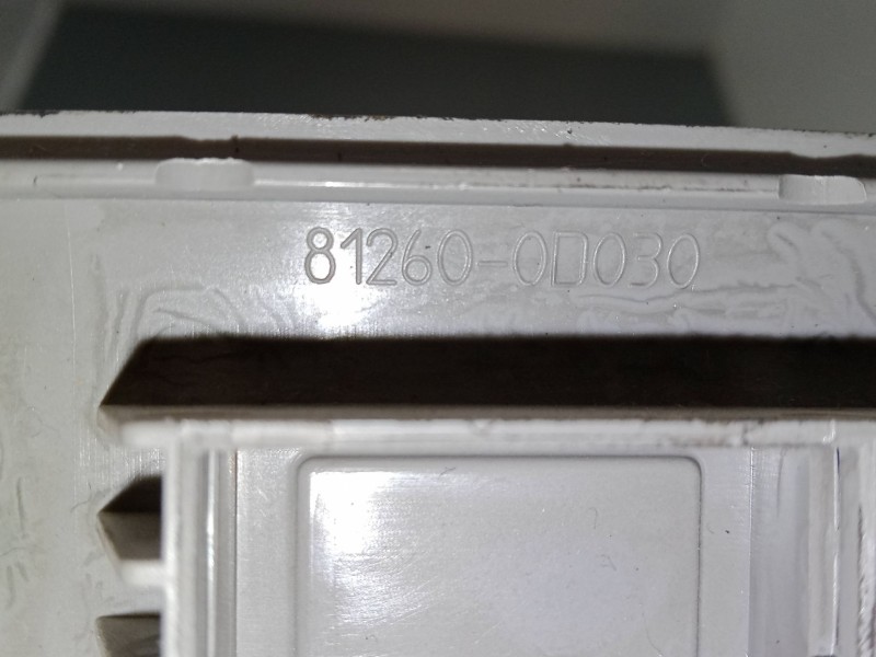 Recambio de luz interior delantera para toyota yaris (_p9_) 1.4 d-4d (nlp90_) referencia OEM IAM    Recambio de luz interior delantera para toyota yaris (_p9_) 1.4 d-4d (nlp90_) referencia OEM IAM