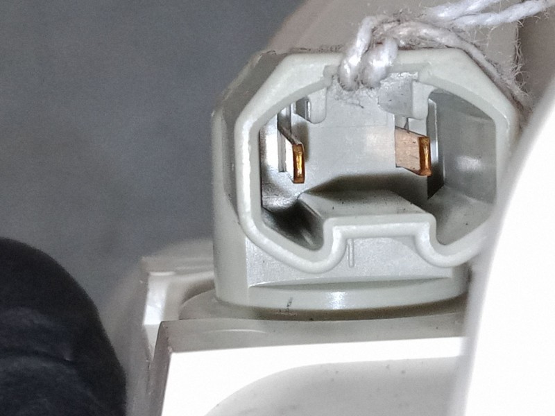 Recambio de luz central de freno para mazda 3 (bk) 1.6 di turbo referencia OEM IAM    Recambio de luz central de freno para mazda 3 (bk) 1.6 di turbo referencia OEM IAM