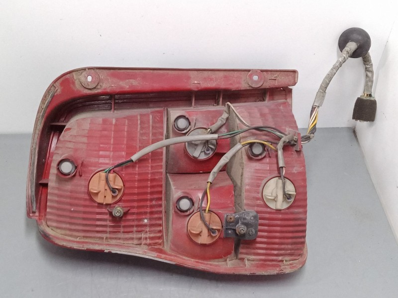 Recambio de piloto trasero derecho para kia carnival ii (gq) 2.9 crdi referencia OEM IAM   