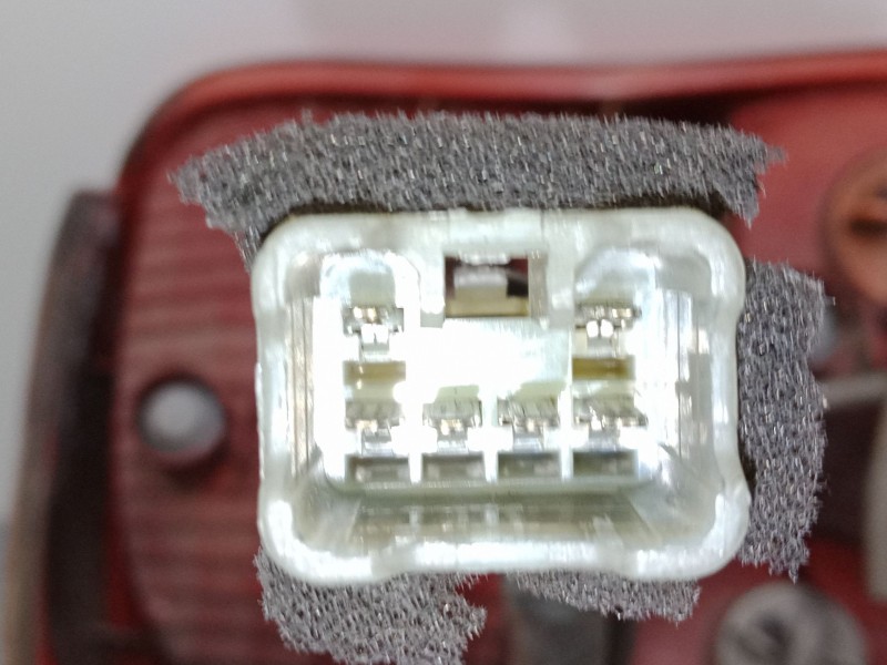 Recambio de piloto trasero izquierdo para kia carnival ii (gq) 2.9 crdi referencia OEM IAM   