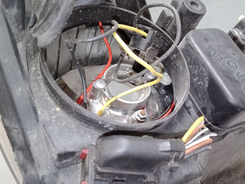 Recambio de faro izquierdo para opel astra h (a04) 1.7 cdti (l48) referencia OEM IAM    Recambio de faro izquierdo para opel astra h (a04) 1.7 cdti (l48) referencia OEM IAM