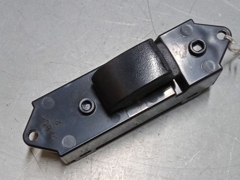 Recambio de mando elevalunas delantero derecho para mitsubishi lancer viii (cy_a, cz_a) 1.5 referencia OEM IAM   