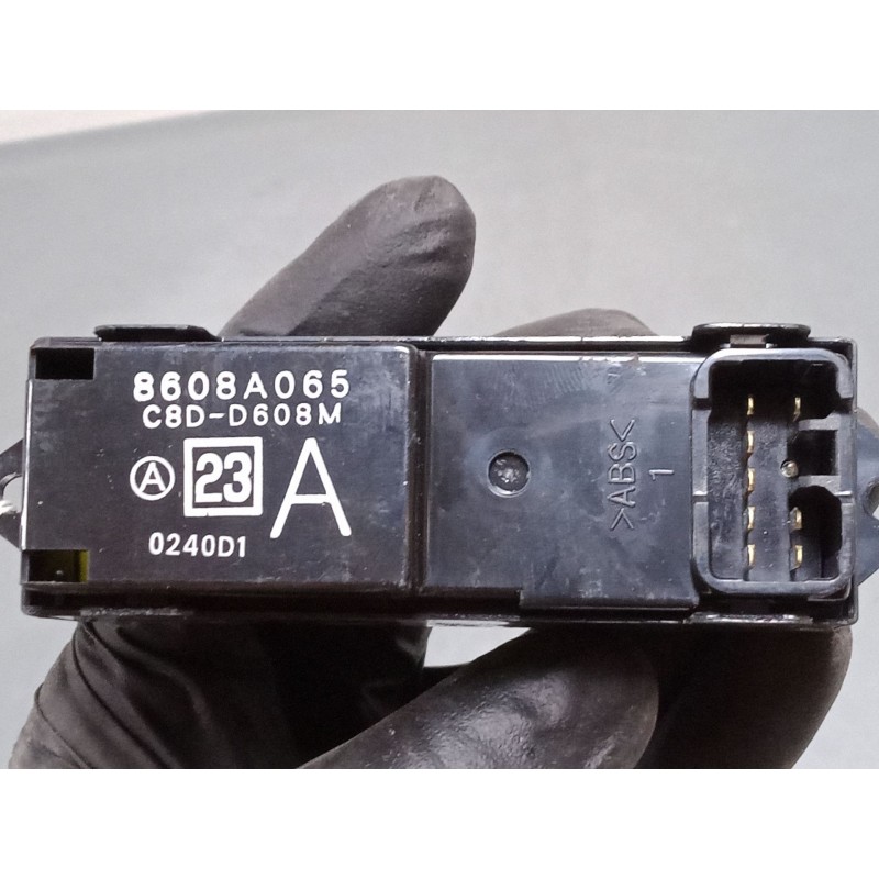 Recambio de mando elevalunas delantero derecho para mitsubishi lancer viii (cy_a, cz_a) 1.5 referencia OEM IAM   