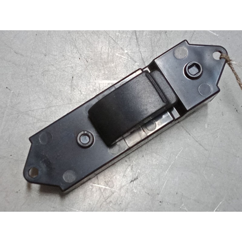Recambio de mando elevalunas trasero derecho para mitsubishi lancer viii (cy_a, cz_a) 1.5 referencia OEM IAM   