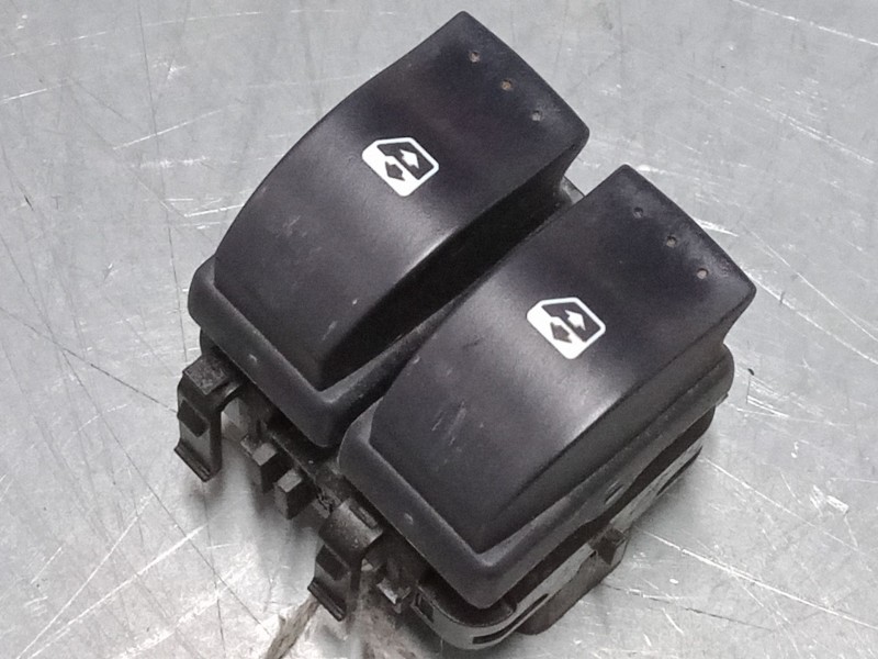 Recambio de mando elevalunas delantero izquierdo para renault clio ii (bb_, cb_) 1.2 (bb0a, bb0f, bb10, bb1k, bb28, bb2d, bb2h, 