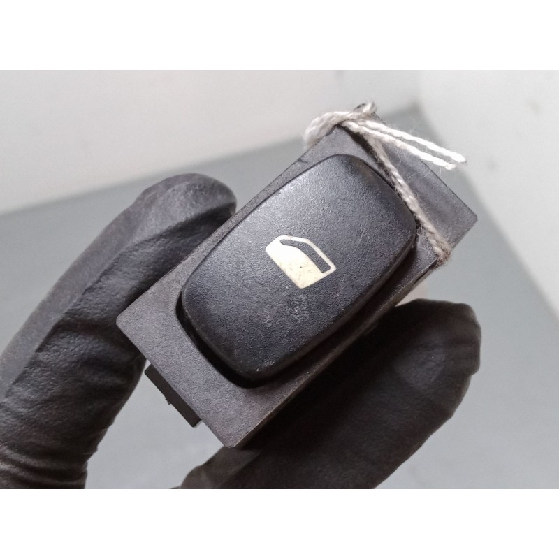 Recambio de mando elevalunas delantero derecho para peugeot 407 (6d_) 1.6 hdi 110 (6d9hzc, 6d9hyc) referencia OEM IAM   