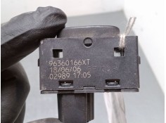 Recambio de mando elevalunas delantero derecho para peugeot 407 (6d_) 1.6 hdi 110 (6d9hzc, 6d9hyc) referencia OEM IAM    2