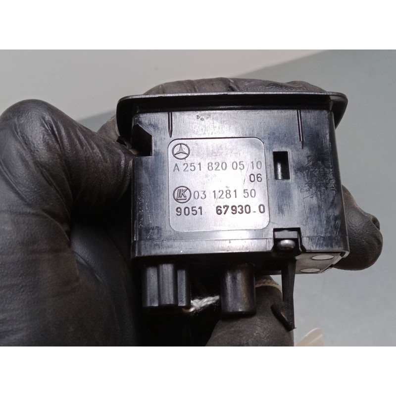 Recambio de mando elevalunas trasero izquierdo para mercedes-benz clase a (w169) a 180 cdi (169.007, 169.307) referencia OEM IAM Recambio de mando elevalunas trasero izquierdo para mercedes-benz clase a (w169) a 180 cdi (169.007, 169.307) referencia OEM IAM