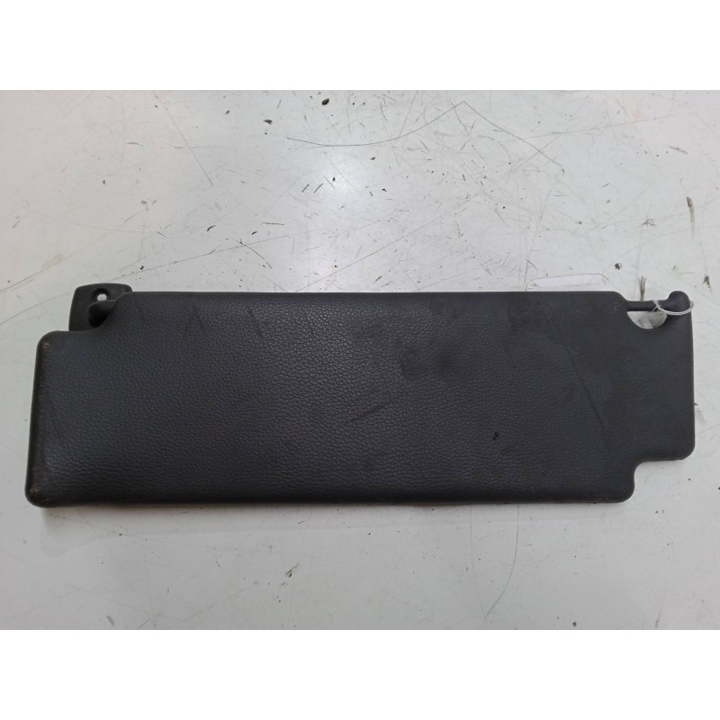 Recambio de parasol derecho para renault clio i (b/c57_, 5/357_) 1.2 (5/357y, 5/357k) referencia OEM IAM   
