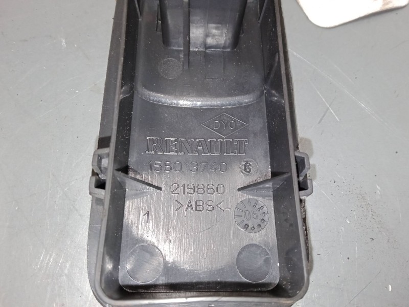 Recambio de mando elevalunas delantero derecho para renault scénic ii (jm0/1_) 2.0 (jm05, jm0u, jm1n, jm1u, jm2v) referencia OEM Recambio de mando elevalunas delantero derecho para renault scénic ii (jm0/1_) 2.0 (jm05, jm0u, jm1n, jm1u, jm2v) referencia OEM