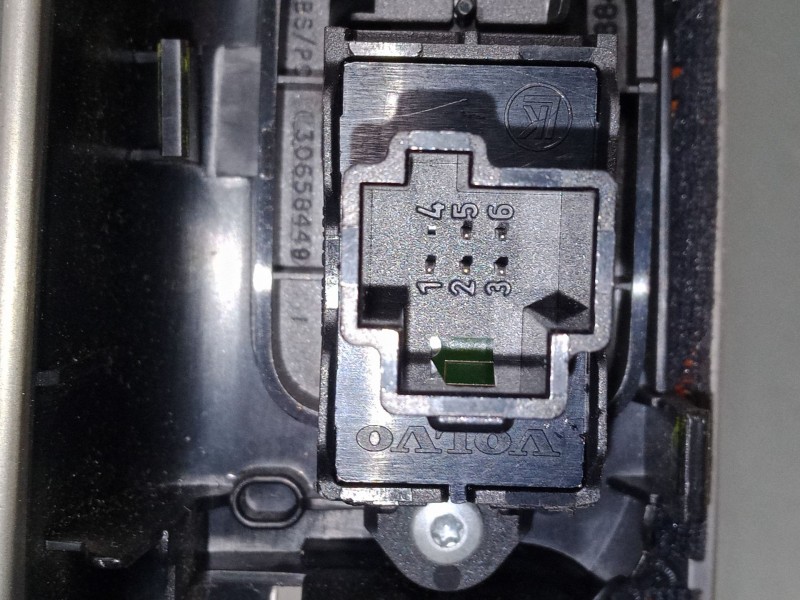 Recambio de mando elevalunas trasero izquierdo para volvo v50 (545) 2.4 referencia OEM IAM   